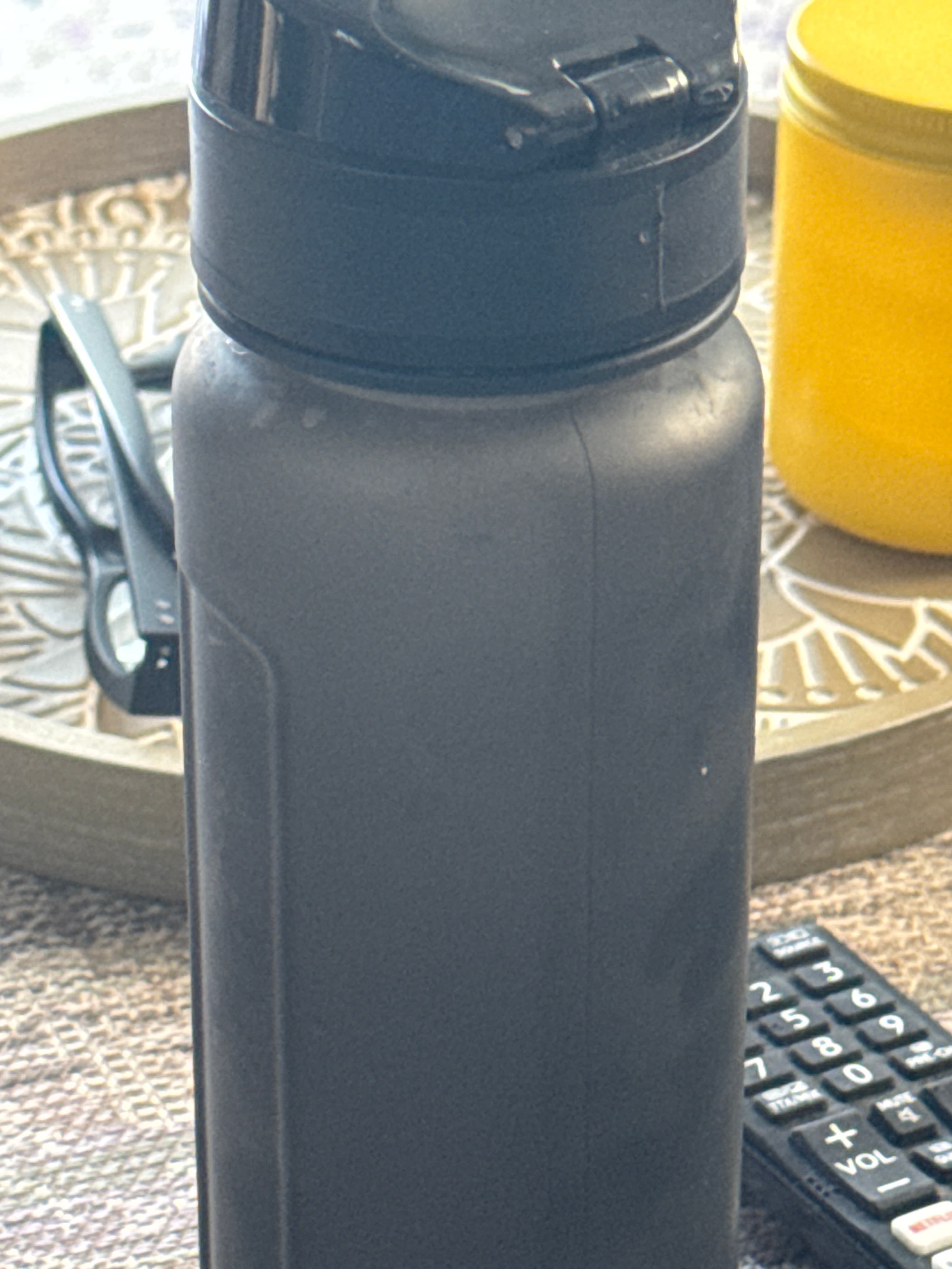 Black eaterbottle